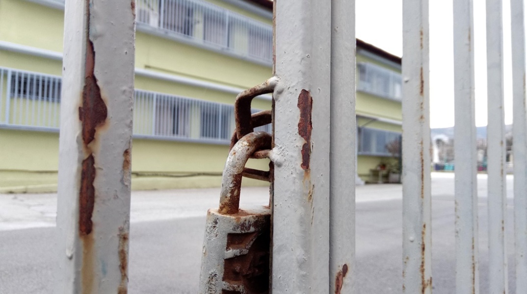 Λουκέτο σε σχολεία σήμερα λόγω παγετού