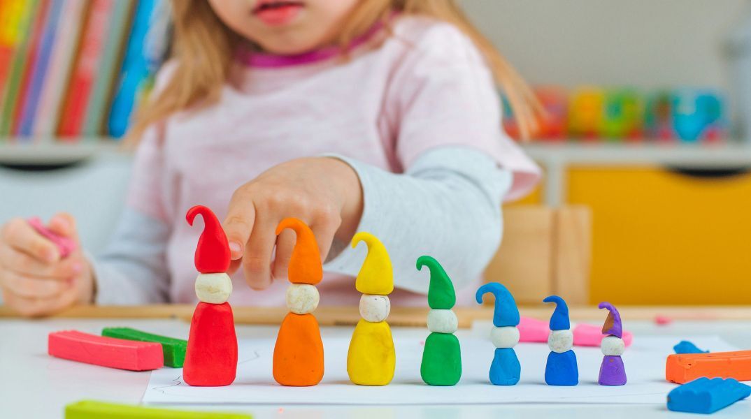 Κύκλος Ιδεών: Δείτε ζωντανά την εκδήλωση «Γάμος ομοφύλων, τεκνοθεσία, παρένθετη μητρότητα. Το Συνταγματικό πλαίσιο και η νομοθετική ρύθμιση». 