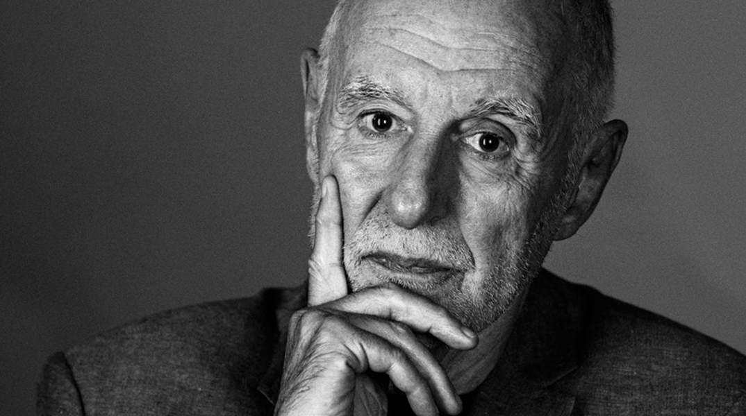 Ο Πέτρος Μαρτινίδης και η Σώτη Τριανταφύλλου σε μια συζήτηση με αφορμή το «Όπιο των διανοουμένων»