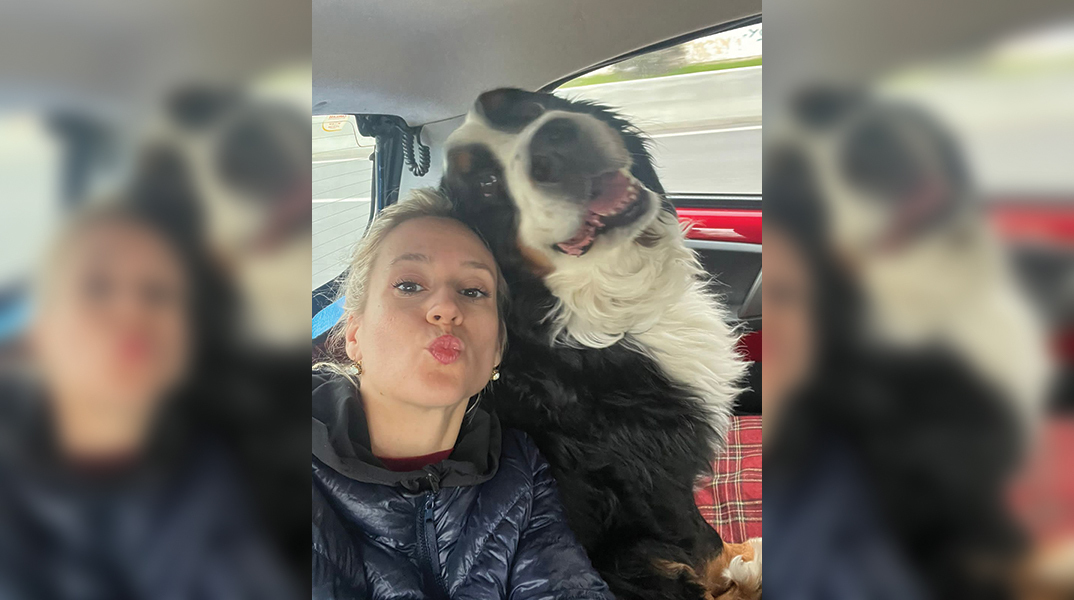 Σε βλέπω με το γατο-σκυλο-παιδί σου