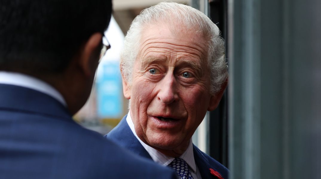 Βρετανία: Ο βασιλιάς Κάρολος τα πηγαίνει καλά στο νοσοκομείο, μετά την επέμβαση - Ο 75χρονος μονάρχης νοσηλεύτηκε λόγω υπερτροφίας του προστάτη.