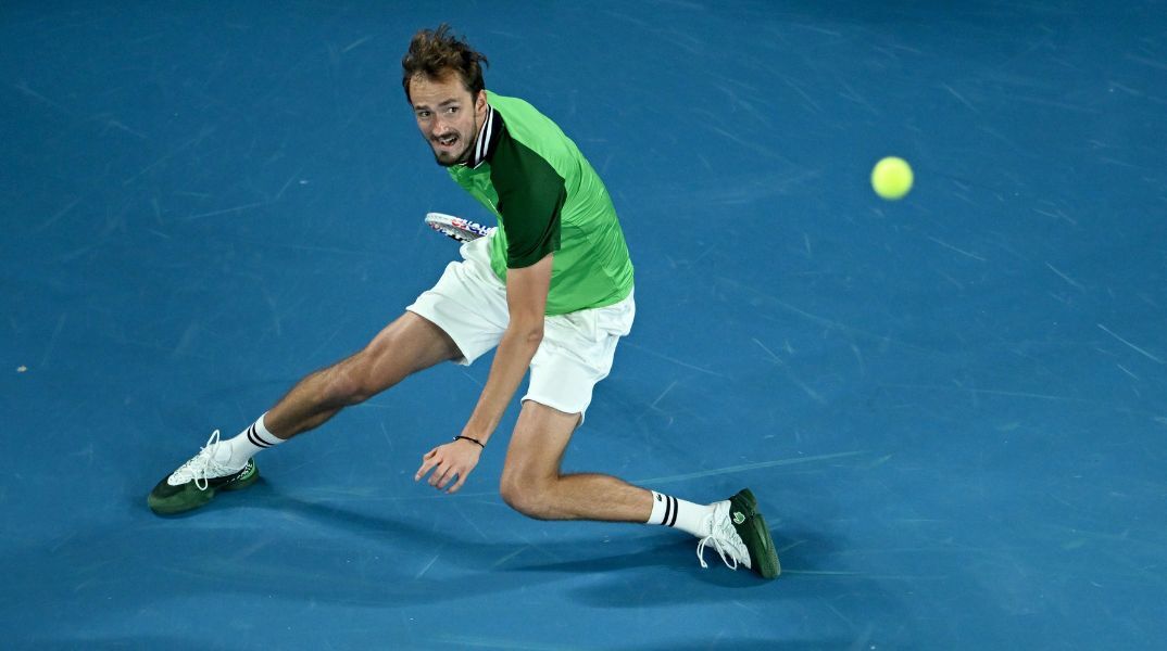 Australian Open: Στον τελικό του τουρνουά τένις ο Ντανιίλ Μεντβέντεφ με ανατροπή - Νίκησε τον Αλεξάντερ Ζβέρεφ - Η διακύμανση του συναρπαστικού ημιτελικού. 