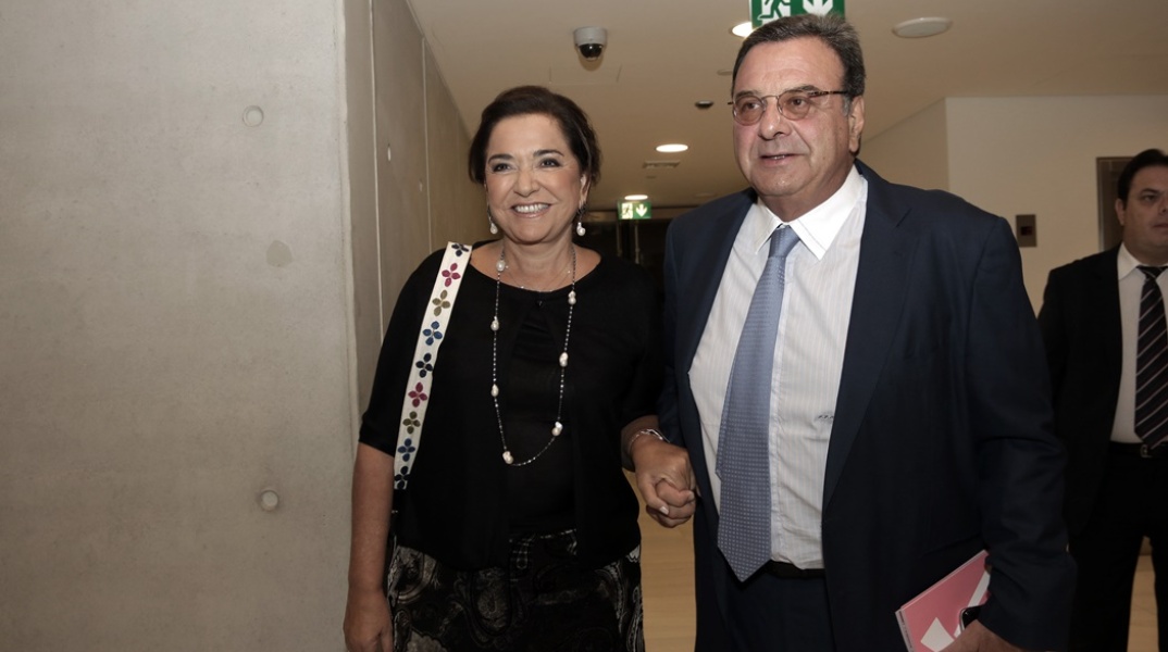 Η Ντόρα Μπακογιάννη με τον σύζυγό της Ισίδωρο Κούβελο