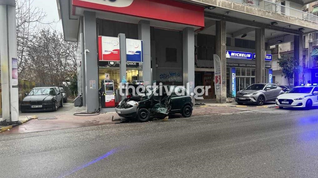 Εικόνα από το τροχαίο ατύχημα στη Θεσσαλονίκη