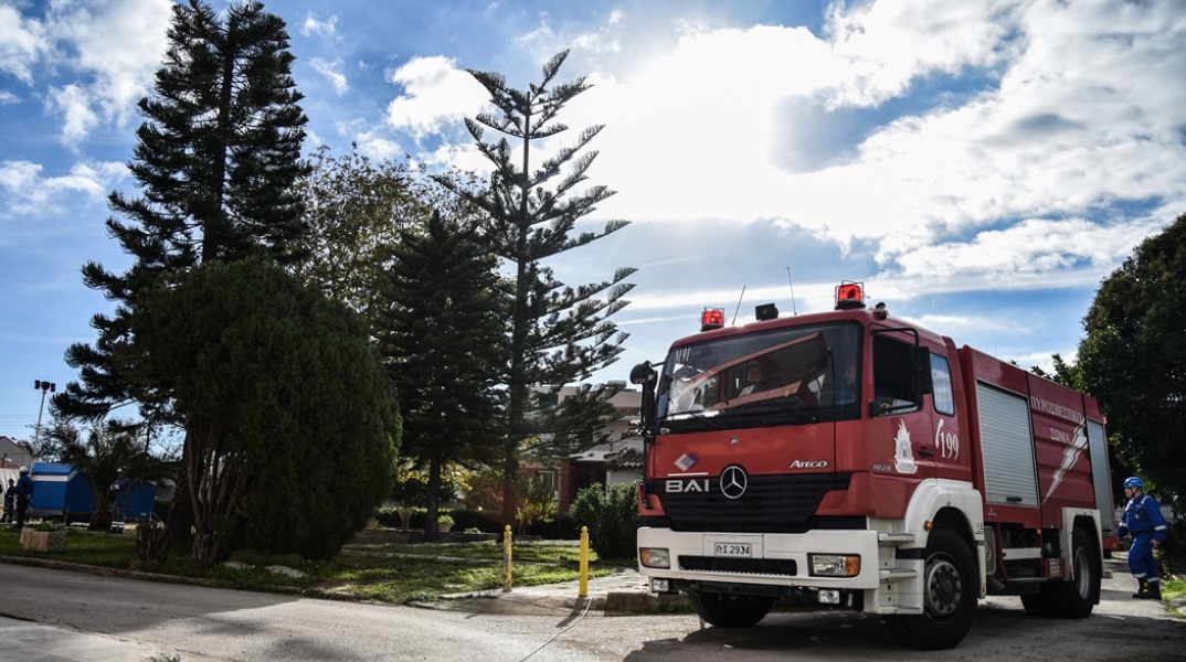 Όχημα της Πυροσβεστικής Υπηρεσίας