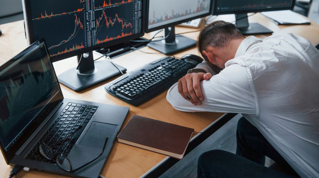 Πώς οι millennials έγιναν η πιο σκληρά εργαζόμενη γενιά