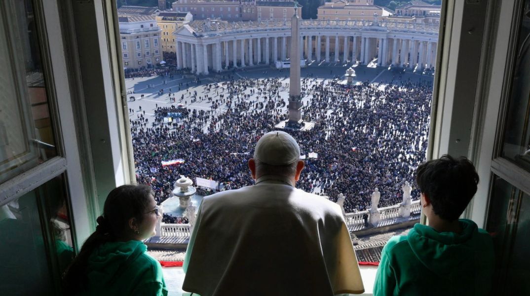 Όσα είπε ο Πάπας για τα ομόφυλα ζευγάρια και τη Γάζα