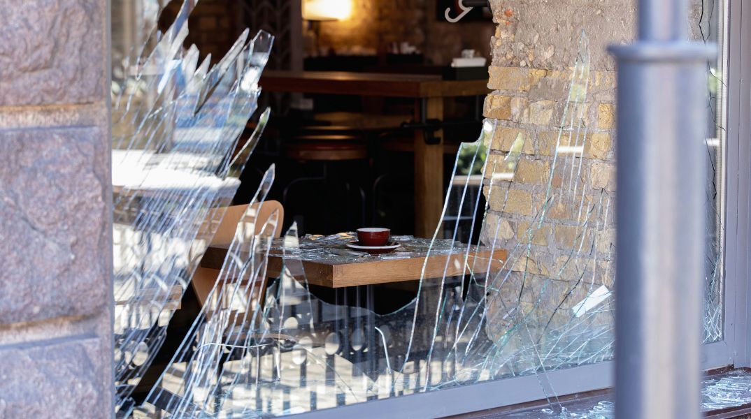 Χειροπέδες σε 36χρονο διαρρήκτη στον Ωρωπό