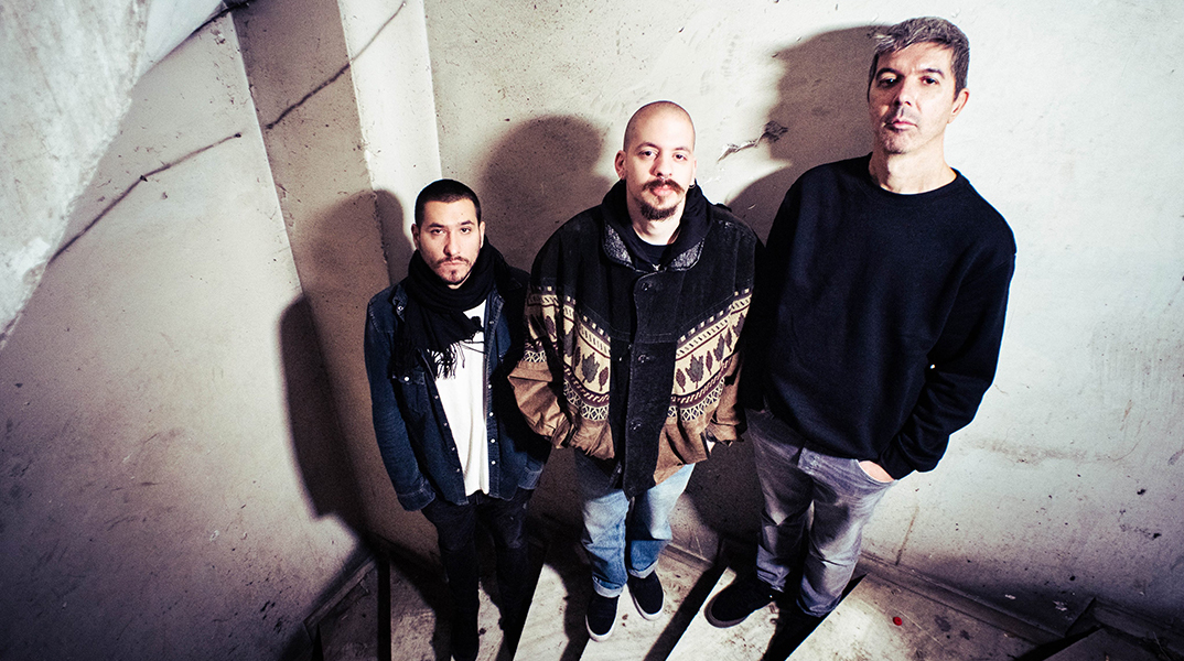 Microcosmos: Οι ΜΟb στον Φάρο του ΚΠΙΣΝ