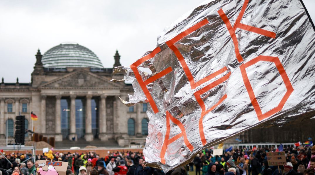 Γερμανία: Συνεχίζονται οι διαδηλώσεις κατά της ακροδεξιάς - Κλιμακώνονται οι αντιδράσεις κατά του AfD - Μέτωπο περισσότερων από 1700 οργανώσεων.