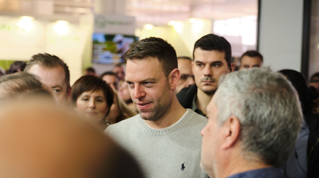 Στέφανος Κασσελάκης από την Agrotica: «Ο κ. Μητσοτάκης θέλει να αγοράσει λίγο χρόνο από τους αγρότες και όχι να λύσει τα προβλήματά τους».