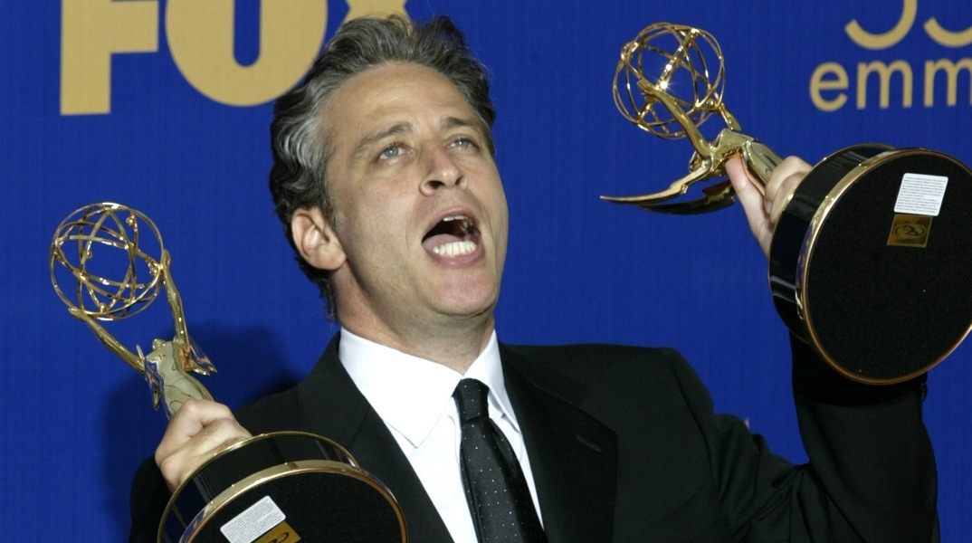 The Daily Show: O Jon Stewart επιστρέφει μετά από 9 χρόνια