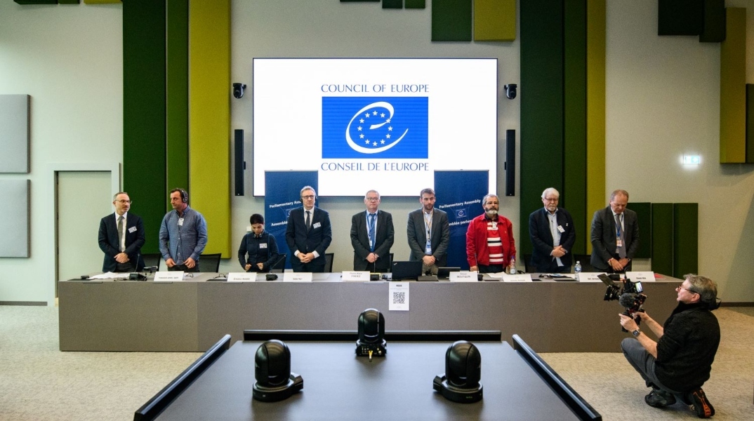 Justice Initiative: Όταν μια πρωτοβουλία ενάντια στην παιδική κακοποίηση γίνεται ψήφισμα στο Συμβούλιο της Ευρώπης 