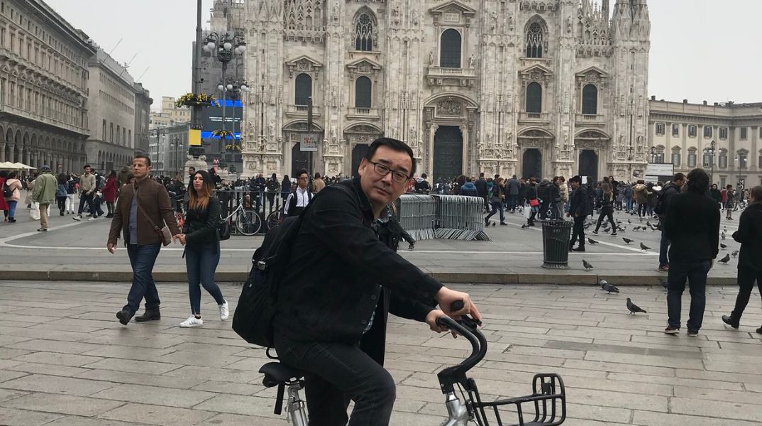 Κίνα: Σε θανατική ποινή με αναστολή καταδίκασε δικαστήριο του Πεκίνου τον Αυστραλό συγγραφέα Γιανγκ Χενγκτζούν - Κατηγορήθηκε ότι ήταν κατάσκοπος.
