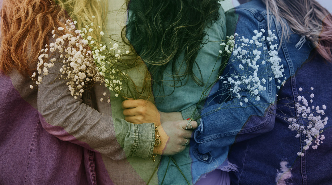 Μεγαλώνοντας ως γκέι γυναίκα στα τέλη του 20ού αιώνα