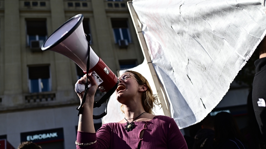 Στιγμιότυπα από το πανεκπαιδευτικό συλλαλητήριο στην Αθήνα