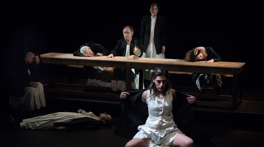 Το σπίτι της Μπερνάρντα Άλμπα: Η Μαρία Πρωτόπαππα σκηνοθετεί στο Θέατρο Τέχνης