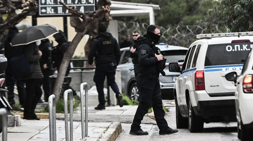 Greek Mafia: Οι σχέσεις με μέλος «Πυρήνων της Φωτιάς» που συνελήφθη