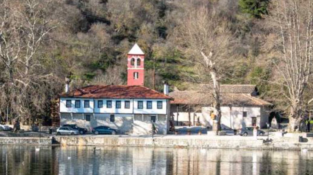 Υπουργείο Πολιτισμού: Συντήρηση και ανάδειξη μνημείων στην Καστοριά - Τι αλλάζει σε Μονή Παναγίας Μαυριώτισσας και Μεντρεσέ.