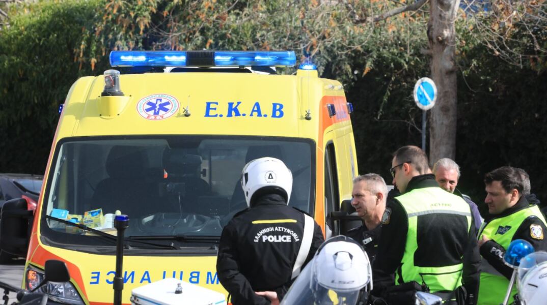 Πυροβολισμοί σε ναυτιλιακή εταιρεία στη Γλυφάδα - Οι πρώτες εικόνες