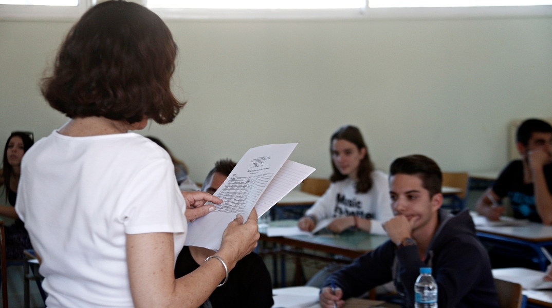 Πανελλαδικές: Ελάχιστη Βάση Εισαγωγής και Εθνικό Απολυτήριο