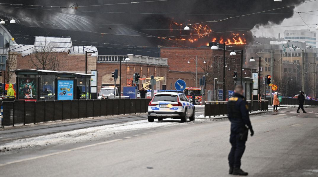 Σουηδία: Δώδεκα ελαφρά τραυματίες από πυρκαγιά στο μεγαλύτερο πάρκο αναψυχής στη χώρα - Εκκενώσεις κτιρίων στο κέντρο του Γκέτεμποργκ.
