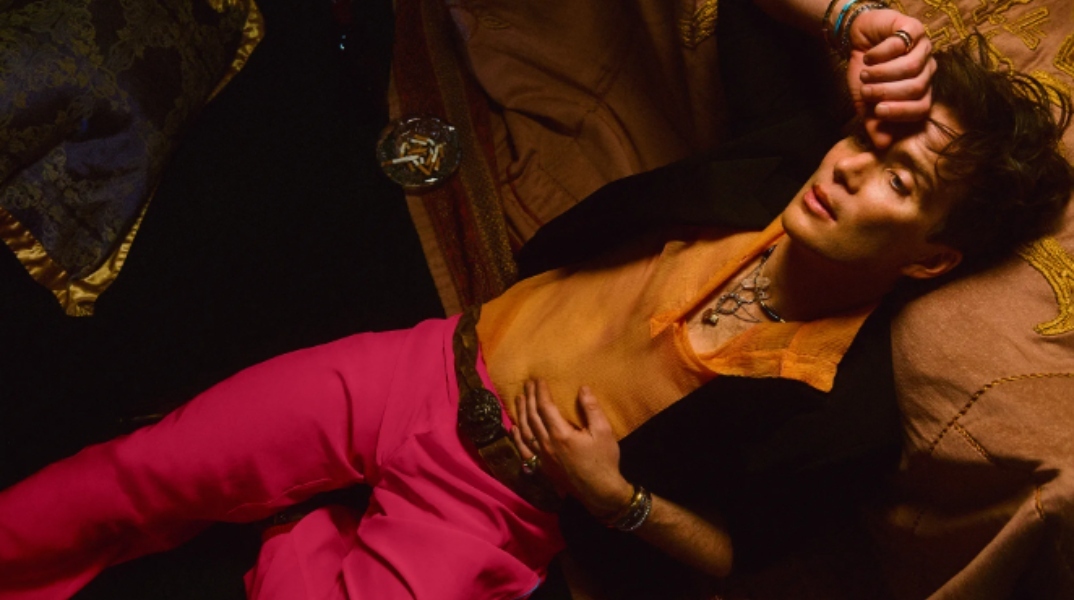 Στο εξώφυλλο του GQ Μαρτίου ο Κίλιαν Μέρφι είναι ο άνθρωπος της στιγμής