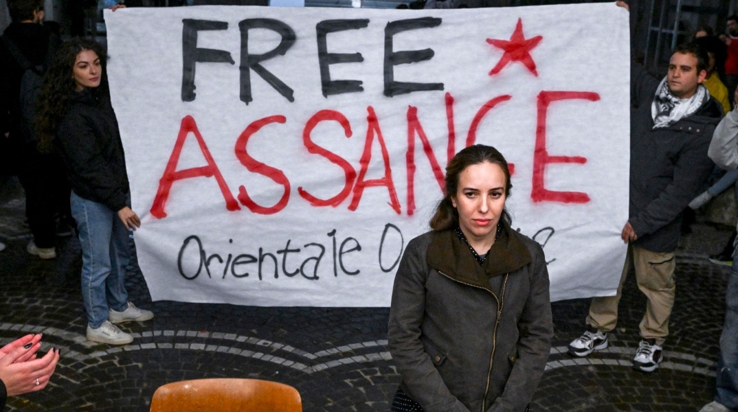 Τζούλιαν Ασάνζ: Θα πεθάνει εάν εκδοθεί στις ΗΠΑ, προειδοποιεί η σύζυγός του