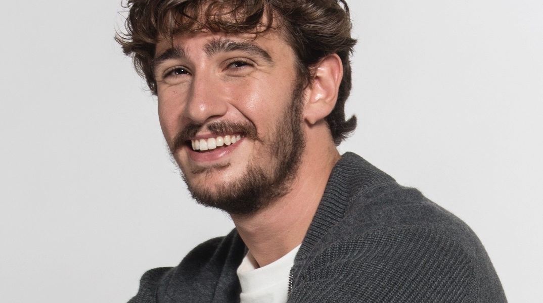 O Δημήτρης Σέρφας μοιράζεται τα αγαπημένα του μέρη στην Αθήνα 