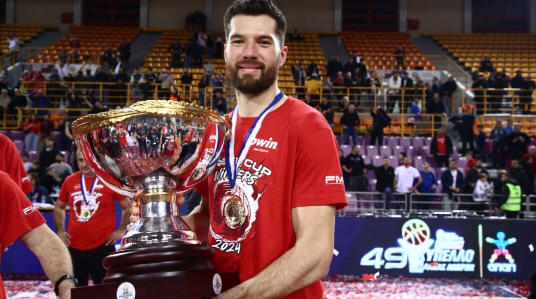 Ολυμπιακός: Ο Πίτερς ανανέωσε για δύο ακόμη χρόνια