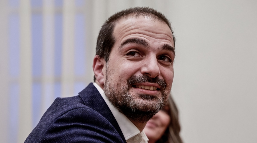 Σακελλαρίδης: Γιατί επιστρέφει στην πολιτική με τη Νέα Αριστερά και όχι με τον ΣΥΡΙΖΑ