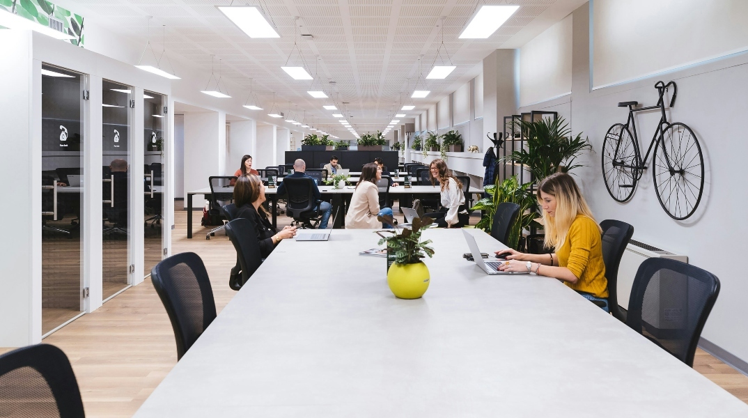 Tετραήμερη εργασία: Ιδιαίτερα αποδοτική τόσο για εργαζομένους όσο και για εργοδότες 