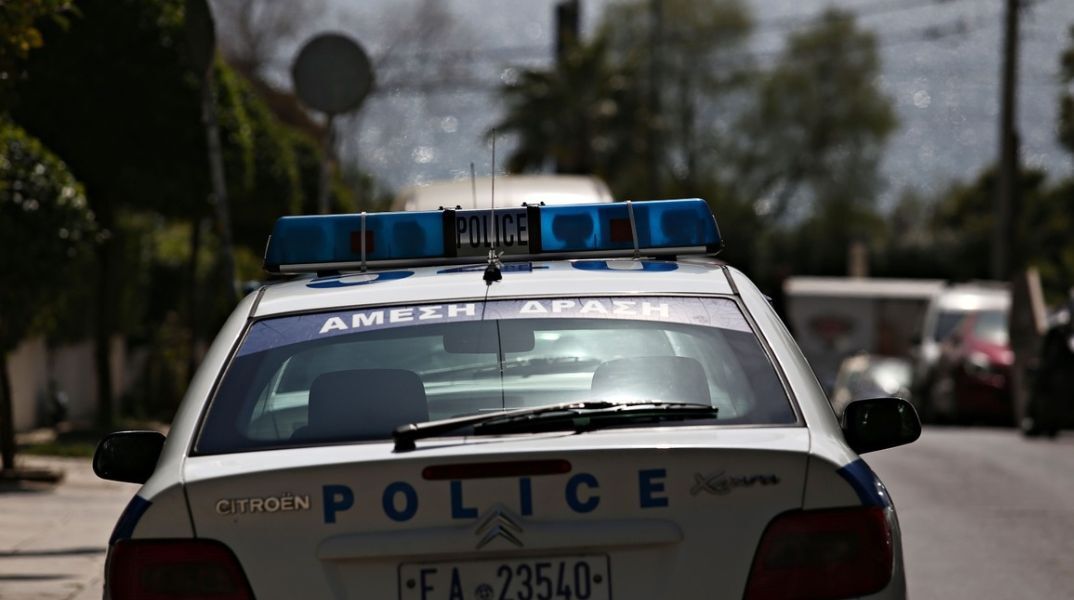 Θεσσαλονίκη: Συμμορία ανηλίκων διέπραξε ληστείες με απειλή πιστολιού - Χρησιμοποίησαν κλεμμένο αυτοκίνητο - Η ανακοίνωση της ΕΛ.ΑΣ.