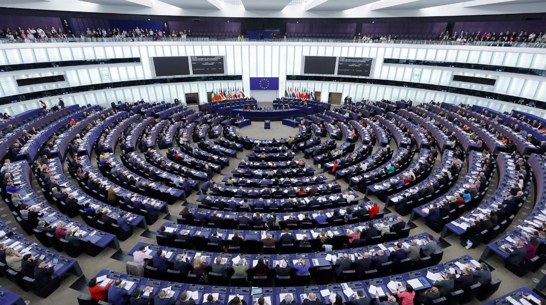 Ευρωπαϊκό Κοινοβούλιο: Εγκρίθηκε ο νόμος για την αποκατάσταση της φύσης - Εν μέσω αντιδράσεων των αγροτών και του ΕΛΚ. 
