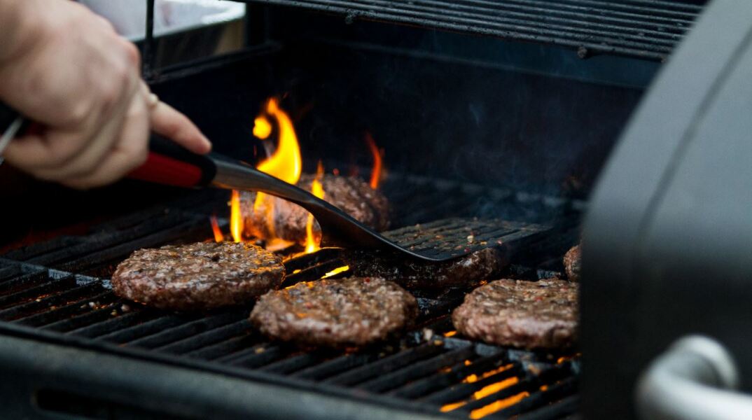 Τσικνοπέμπτη: Ποια είναι η γιορτή της κρεατοφαγίας - Τα έθιμα