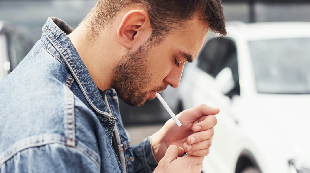 Νέα Ζηλανδία: Ακύρωσε την απαγόρευση πώλησης τσιγάρων 