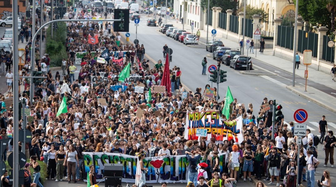 Fridays for Future - Κινητοποίηση από δεκάδες νέους