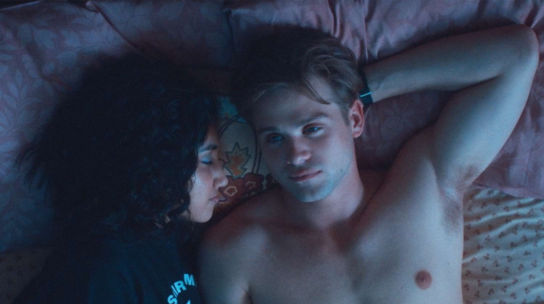 One Day: Rom dram για σεμινάριο σε μια σειρά που βάζει κάτω την ταινία 