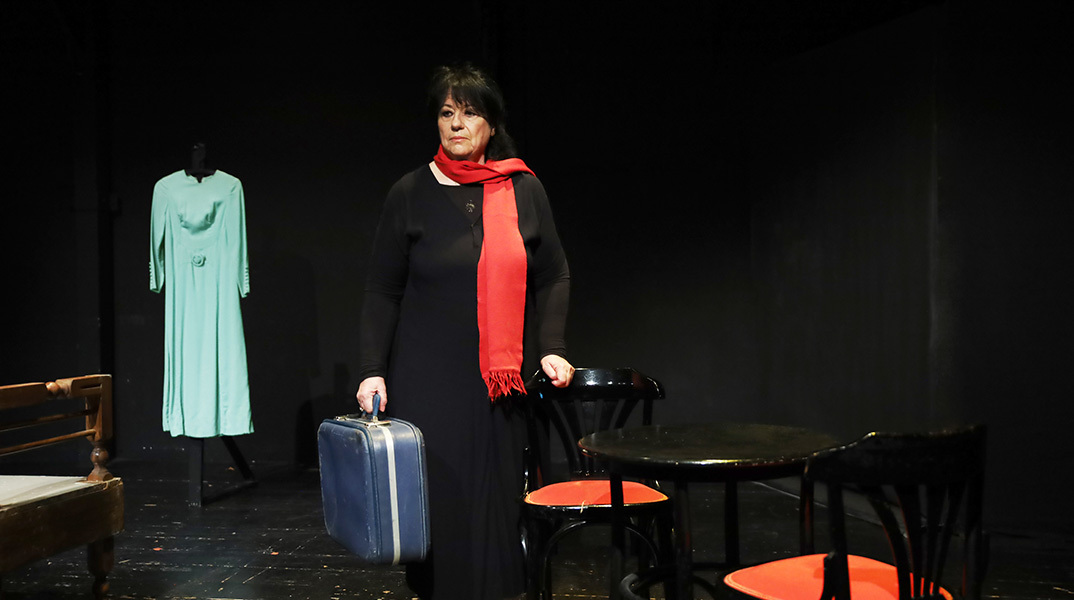 «Το Βεραμάν Φόρεμα» της Άννας Βαγενά στο Θέατρο Μεταξουργείο