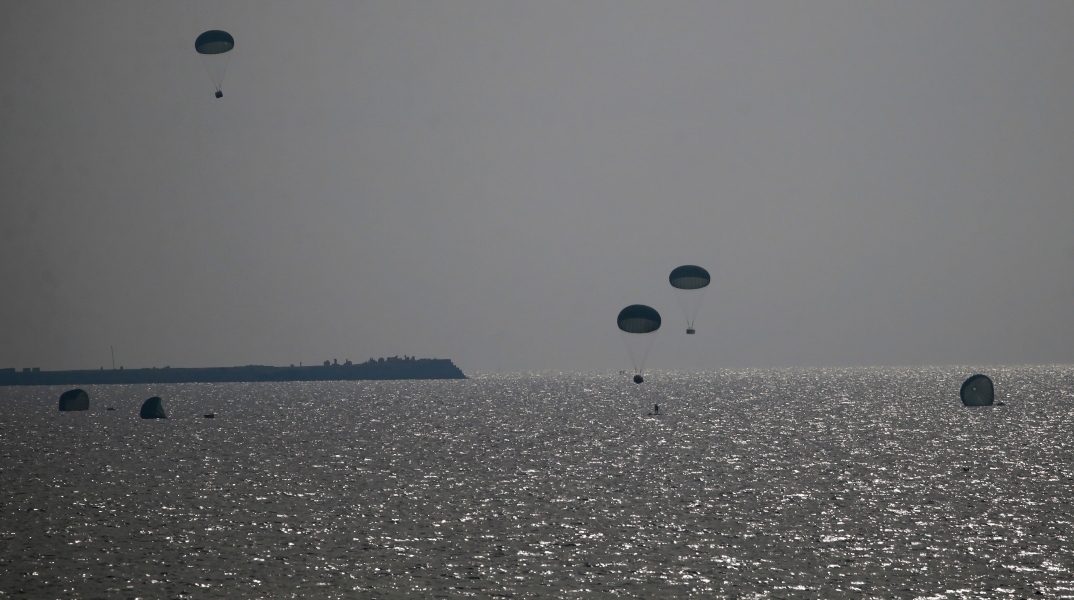 Ανθρωπιστική βοήθεια εξ ουρανού στη Λωρίδα της Γάζας