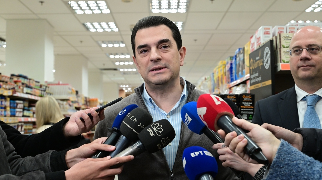 Έρχεται και φέτος το πασχαλινό καλάθι του νοικοκυριού 