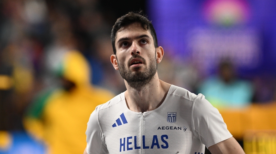 O Μίλτος Τεντόγλου στη Γλασκώβη