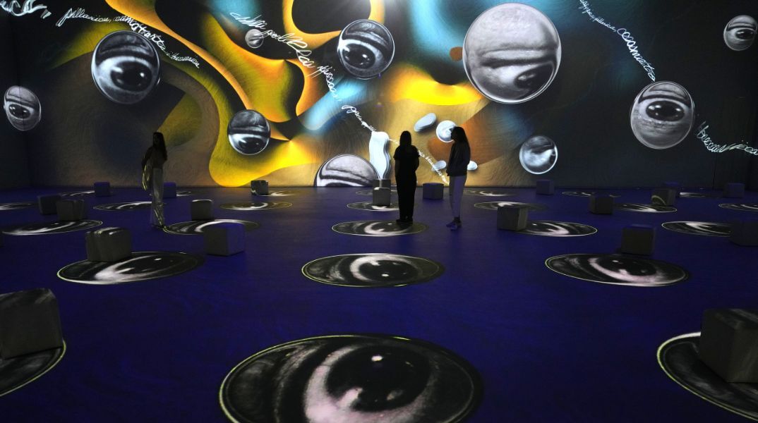 Θεσσαλονίκη: Το «πλοίο των ονείρων» του Σαλβαντόρ Νταλί ξεκινά το ταξίδι του στην Ελλάδα - Από 29 Μαρτίου η μεγάλη ψηφιακή έκθεση.