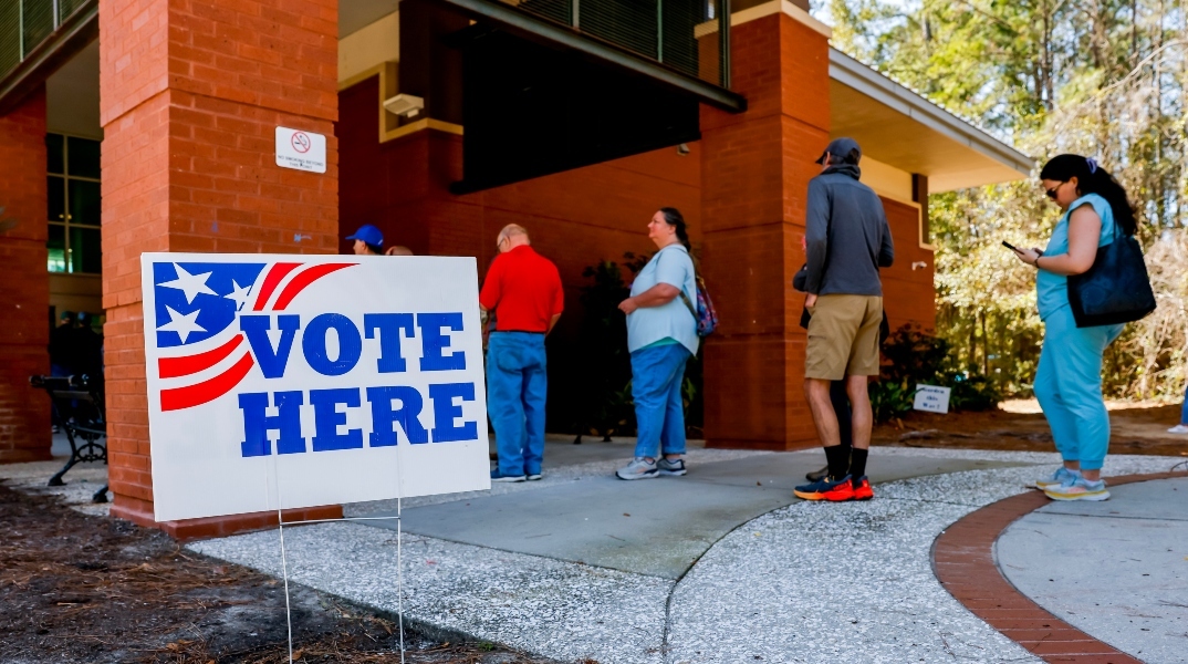 Μεγάλο φαβορί για το χρίσμα των Ρεπουμπλικανών ο πρώην πρόεδρος