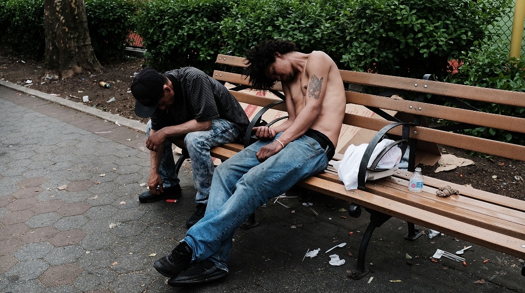 Η Νέα Υόρκη μέσα από την ιστορία των ναρκωτικών - Η κρίση των οπιοειδών