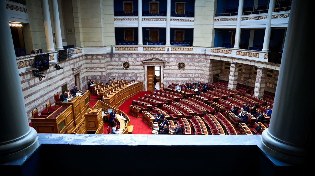 Βουλή: Δεκτό από την αρμόδια επιτροπή το νομοσχέδιο για τα μη κρατικά πανεπιστήμια - Την Τετάρτη προς συζήτηση στην Ολομέλεια.