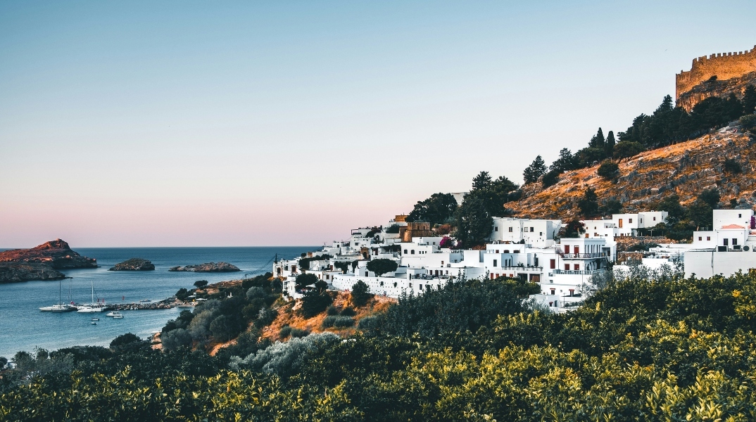 Ανοιξιάτικο σκηνικό την Παρασκευή 