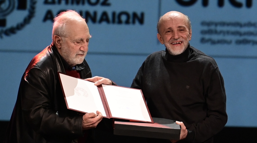 Το μεγάλο βραβείο θεάτρου κέρδισε ο Μάνος Βακουσης για την παράσταση «Ο Επισκέπτης».