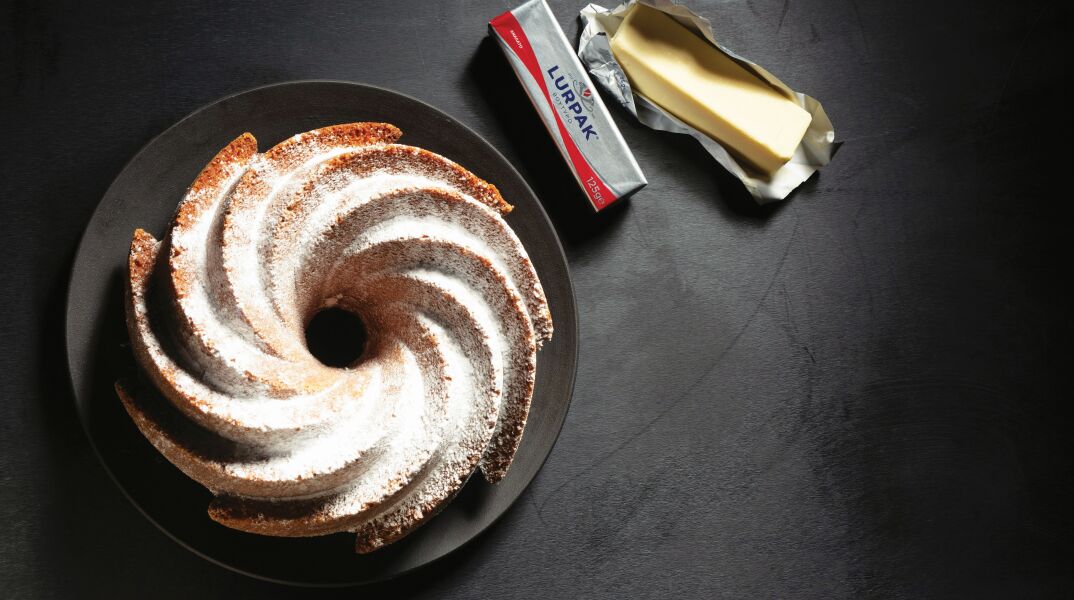 Συνταγή για κέικ εσπεριδοειδών από τον Στέλιο Παρλιάρο