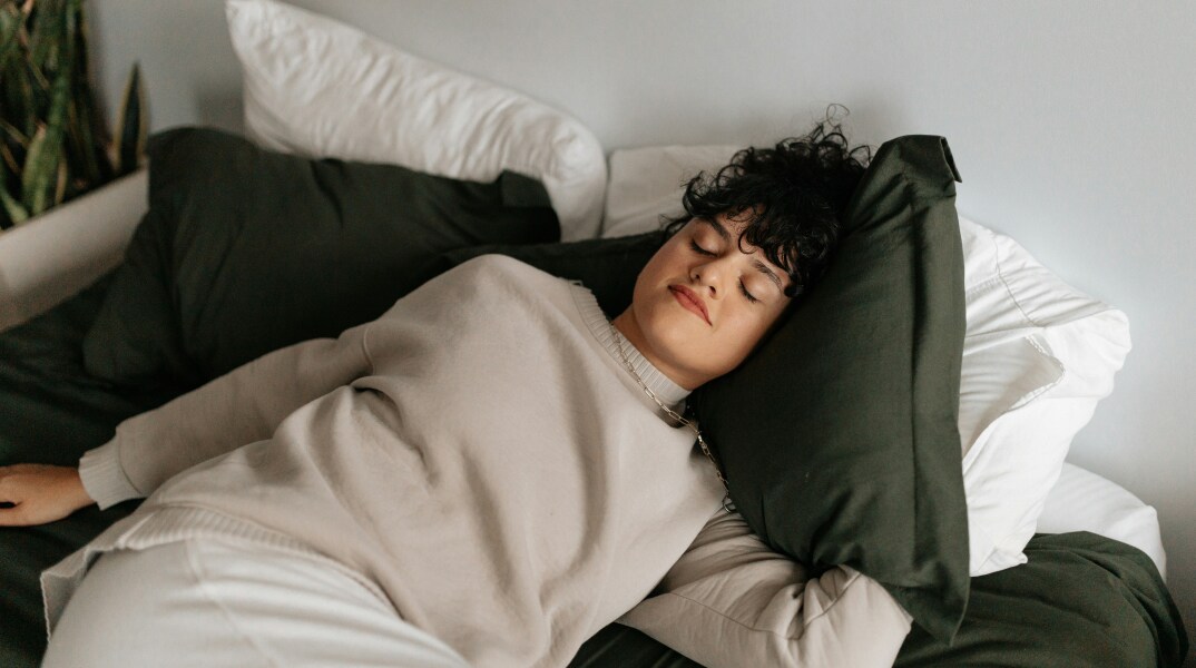Μπορείς να κοιμάσαι λιγότερο και να νιώθεις ξεκούραστος και παραγωγικός; 